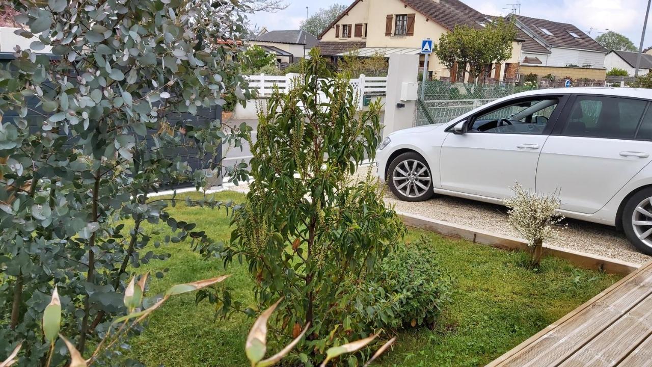 滨海圣佩Planchesdisa别墅 外观 照片
